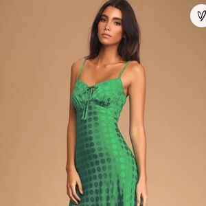 NWOT emerald lulus dress